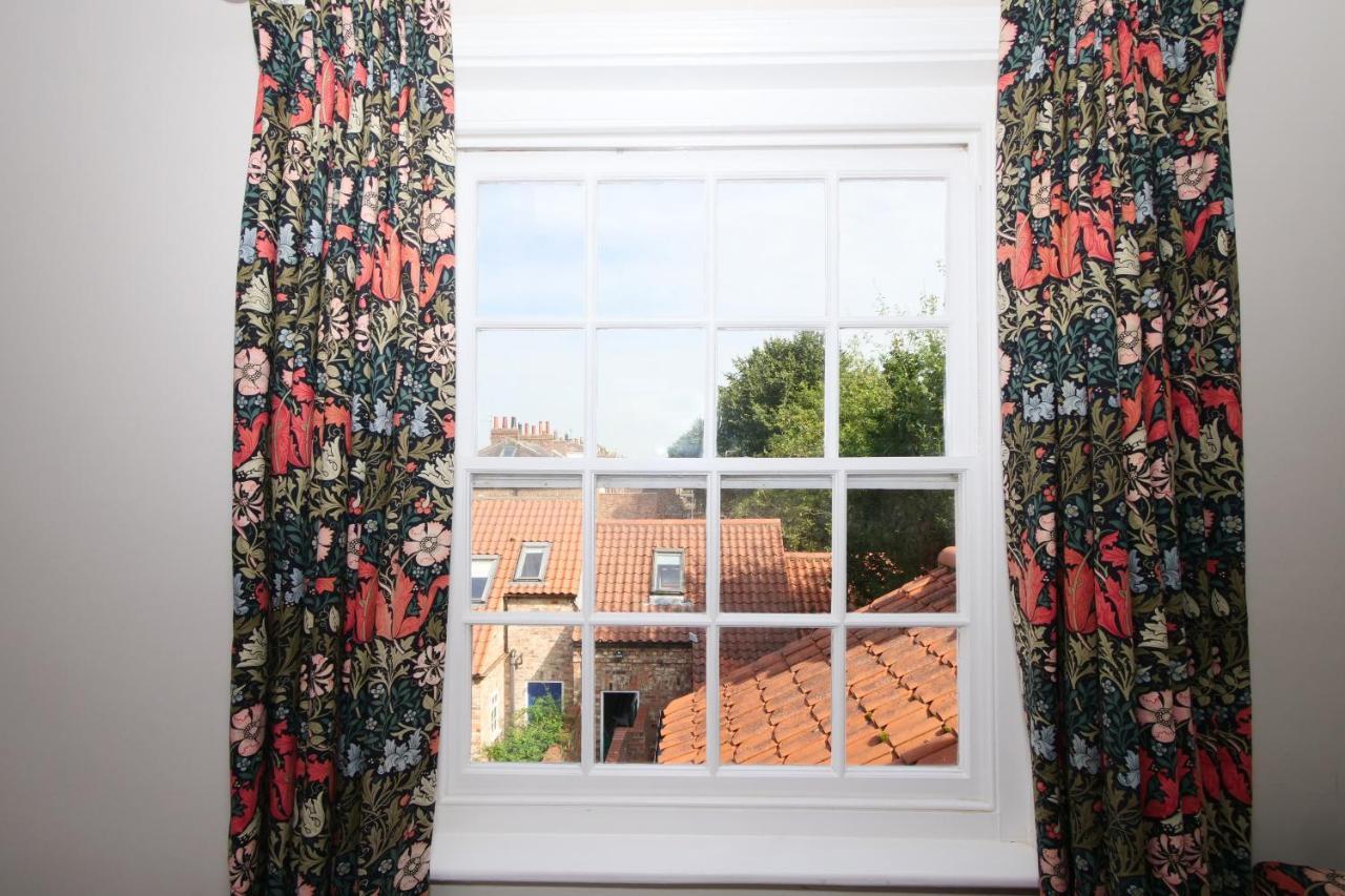 Stodham House With Minster Views! Villa York Kültér fotó